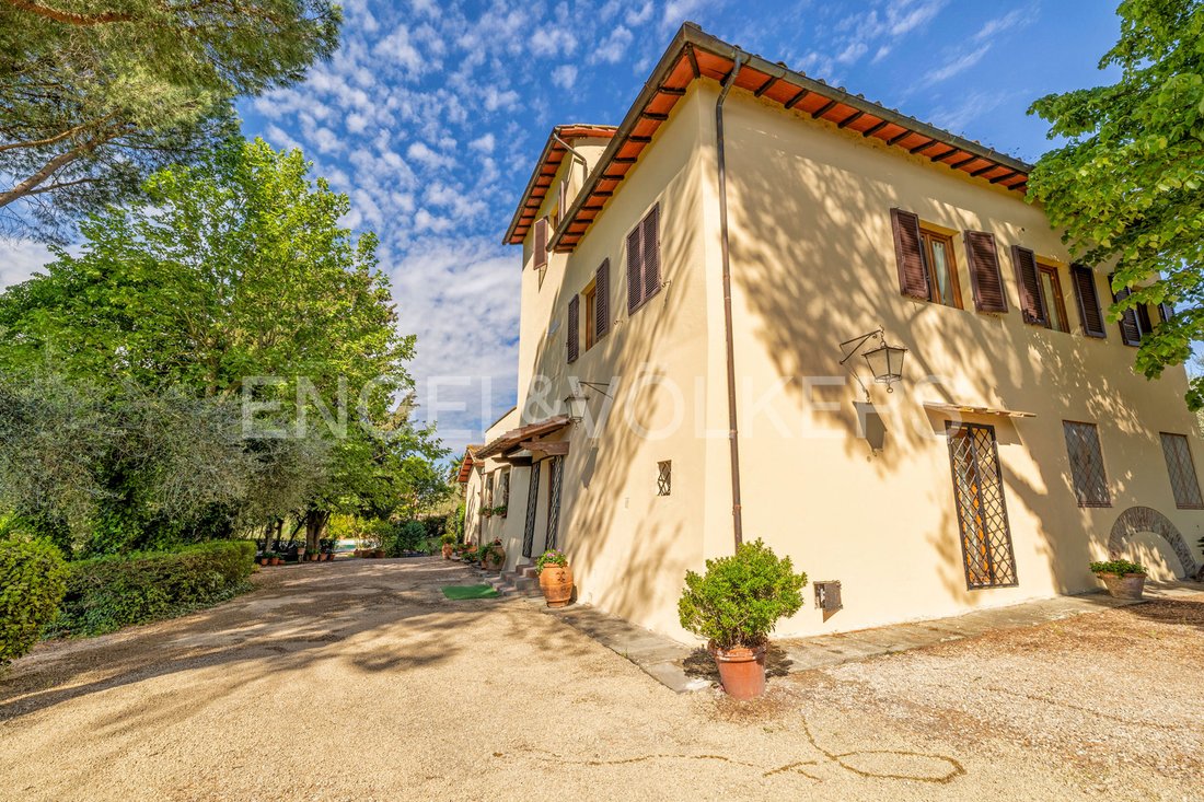 Villa in Siena, Tuscany, Italy 2 - 17843317