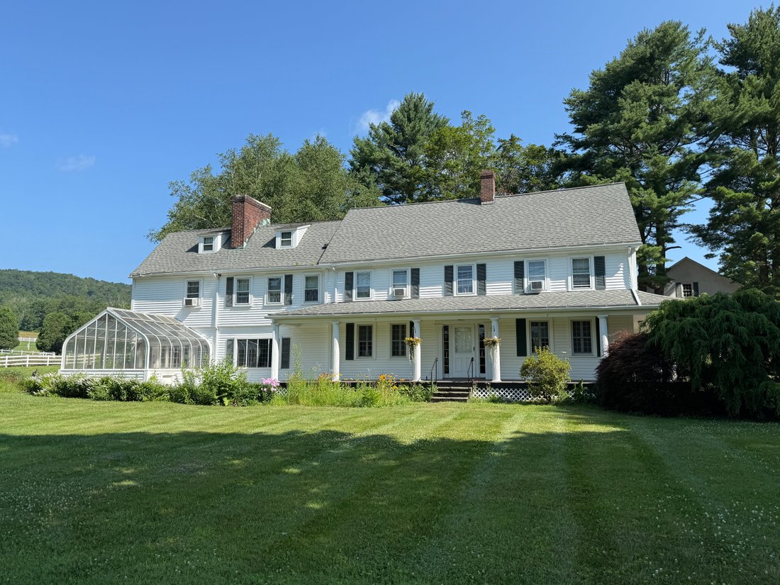 Richmond, Massachusetts, United States 2 - 17843191