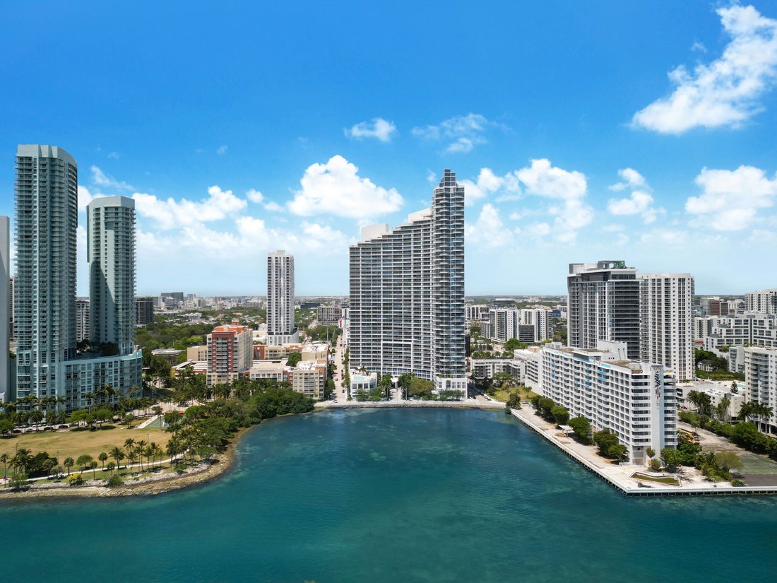 Condo in Miami, Florida, United States 1 - 17843209