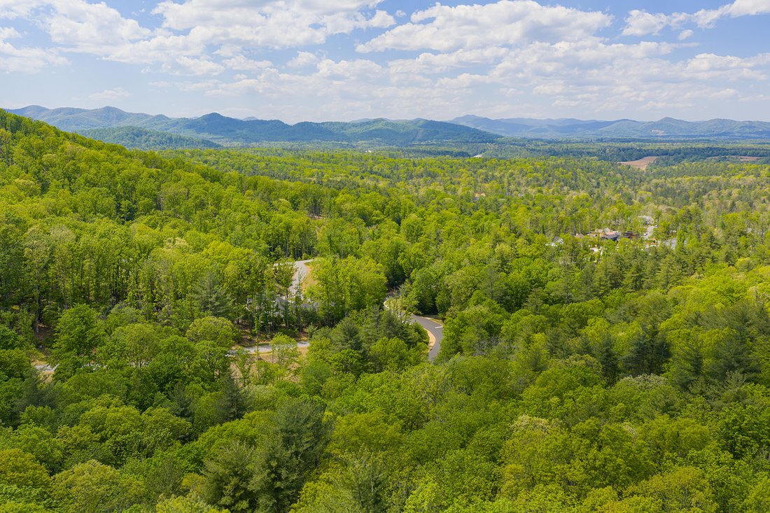 Land in Asheville, North Carolina, United States 1 - 17843206