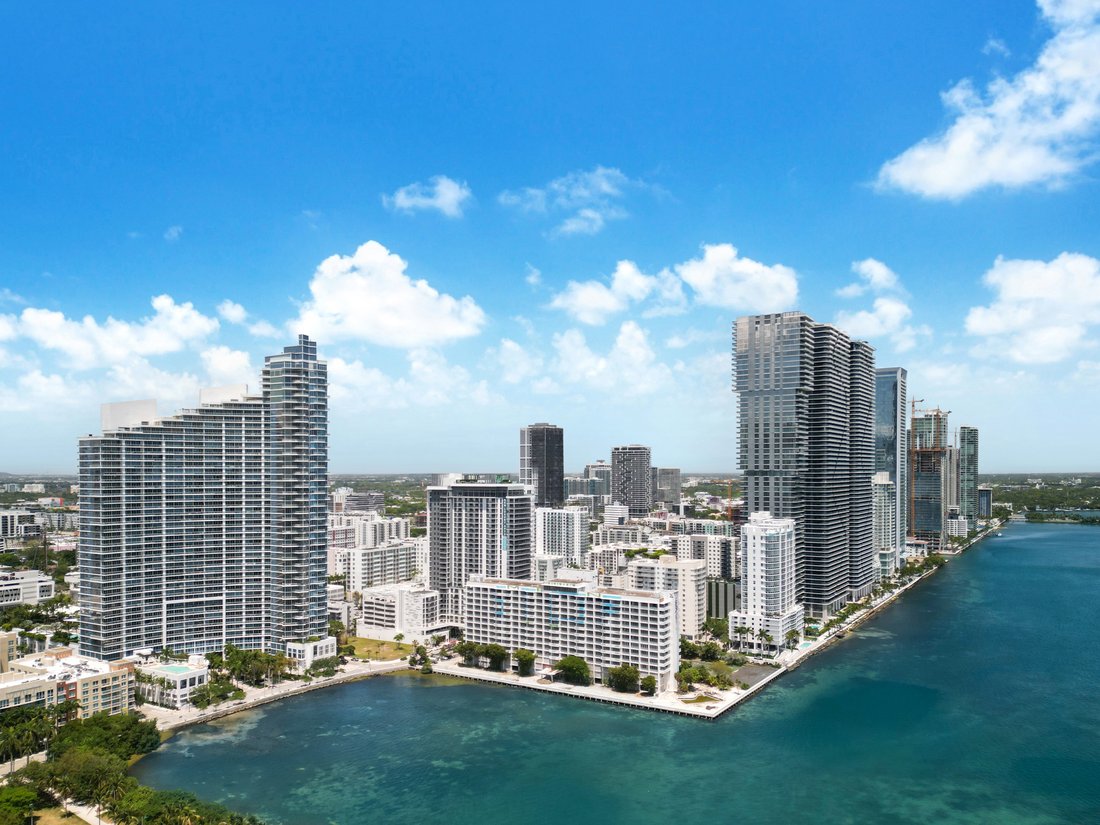 Condo in Miami, Florida, United States 4 - 17843209