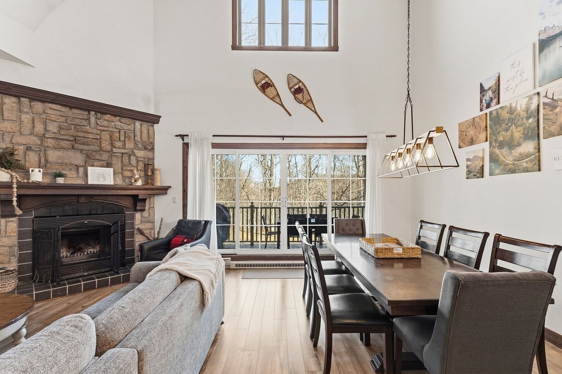 Condo in Mont-Tremblant, Quebec, Canada 4 - 17843071