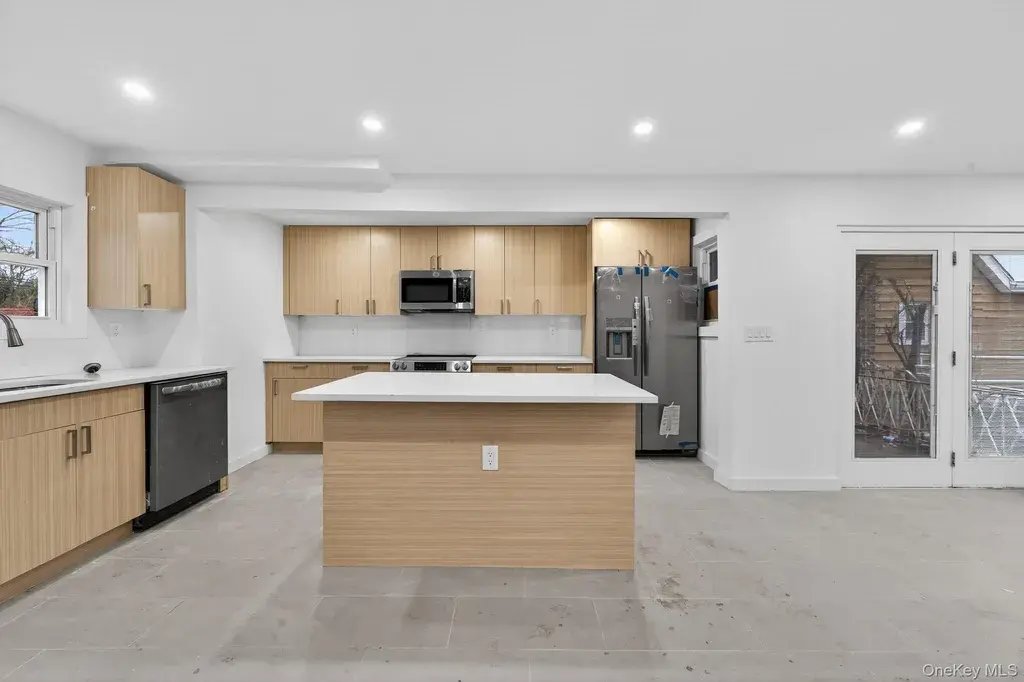House in New York, New York, United States 4 - 17843046