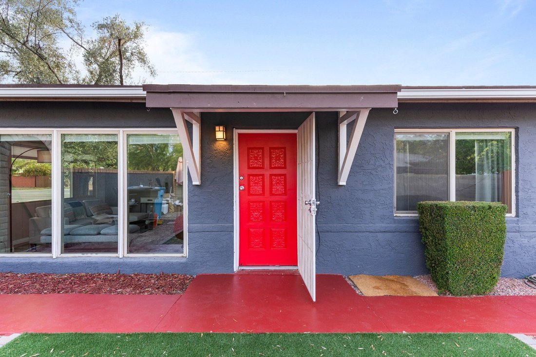 Phoenix, Arizona, United States 3 - 17842981