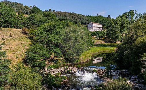 Corps de ferme à Parada de Gonta, Viseu, Portugal 1