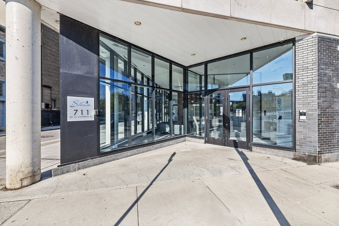Condo in Montréal, Quebec, Canada 2 - 17843445