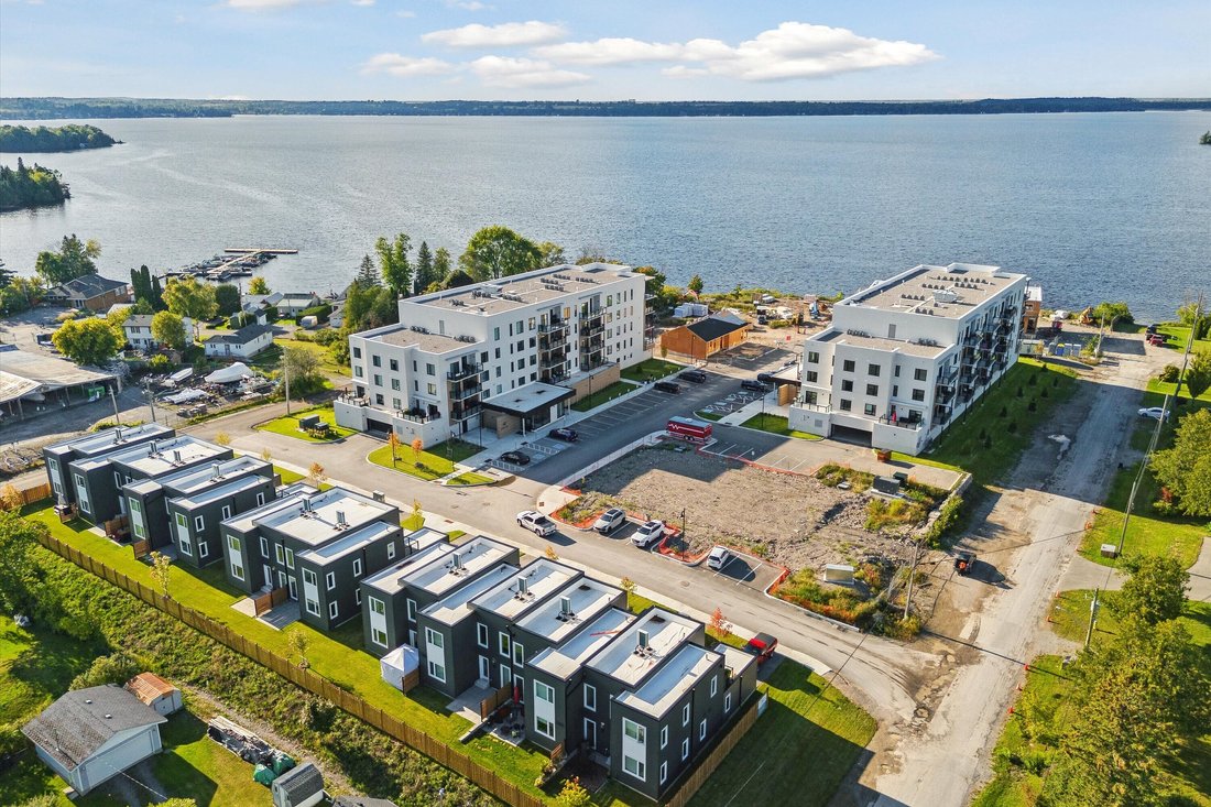 Condo in Kawartha Lakes, Ontario, Canada 2 - 17843241
