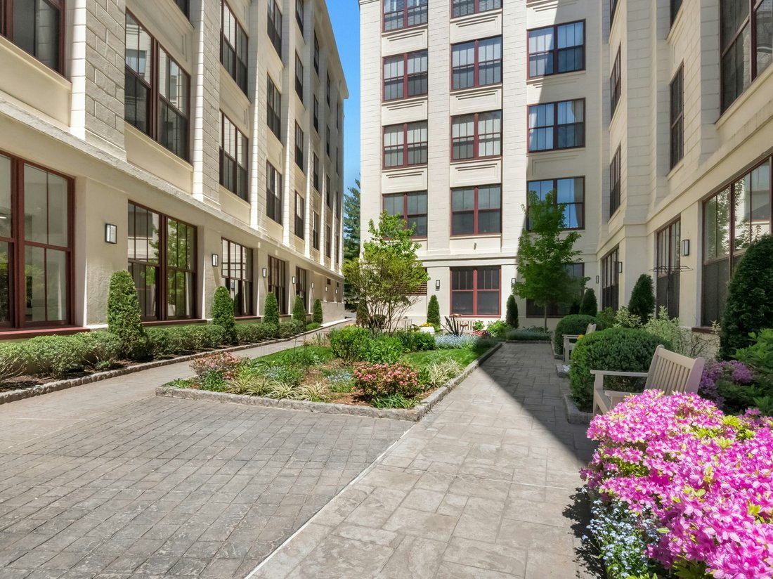 Condo in Tuckahoe, New York, United States 5 - 17843441