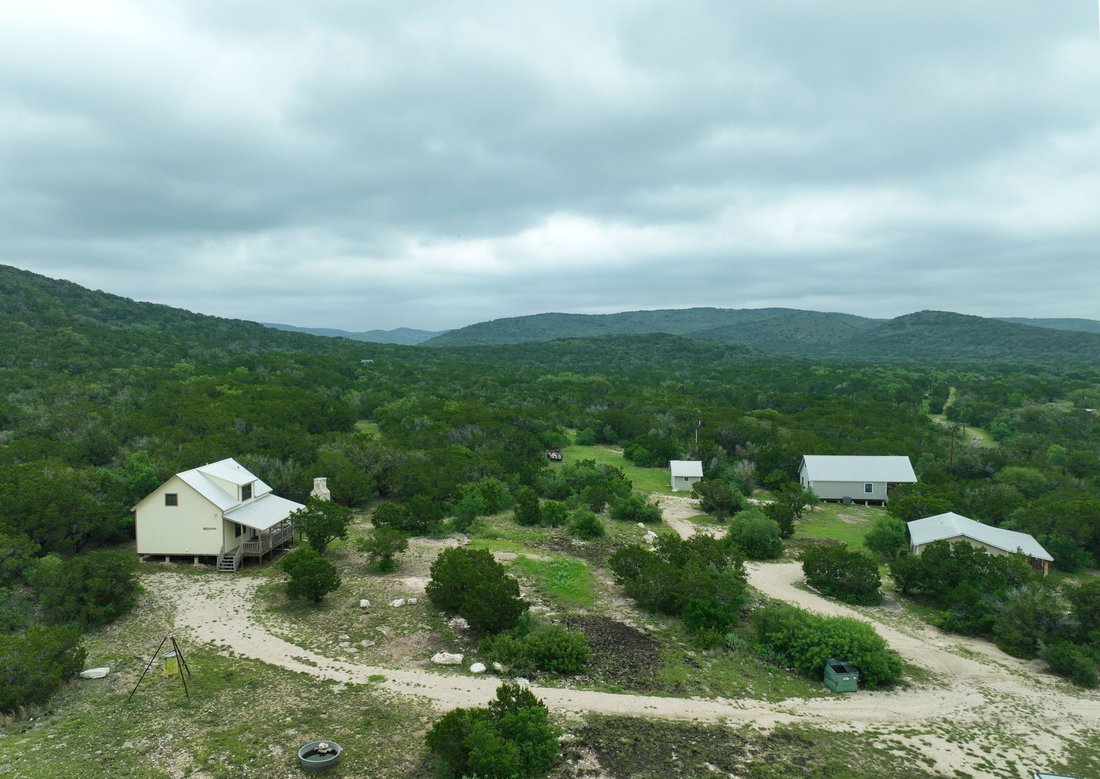 Farm Ranch in Concan, Texas, United States 1 - 17843342