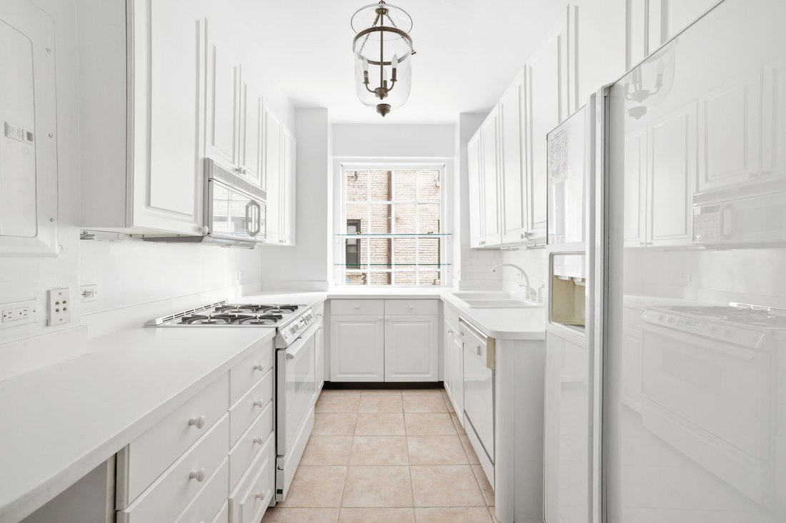 Co Op in New York, New York, United States 5 - 17843225