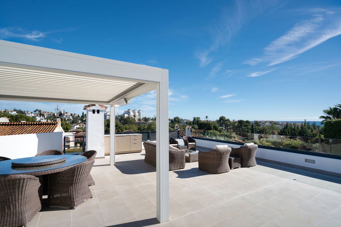 Villa in Nueva Andalucia, Marbella, Spain 3 - 11060663