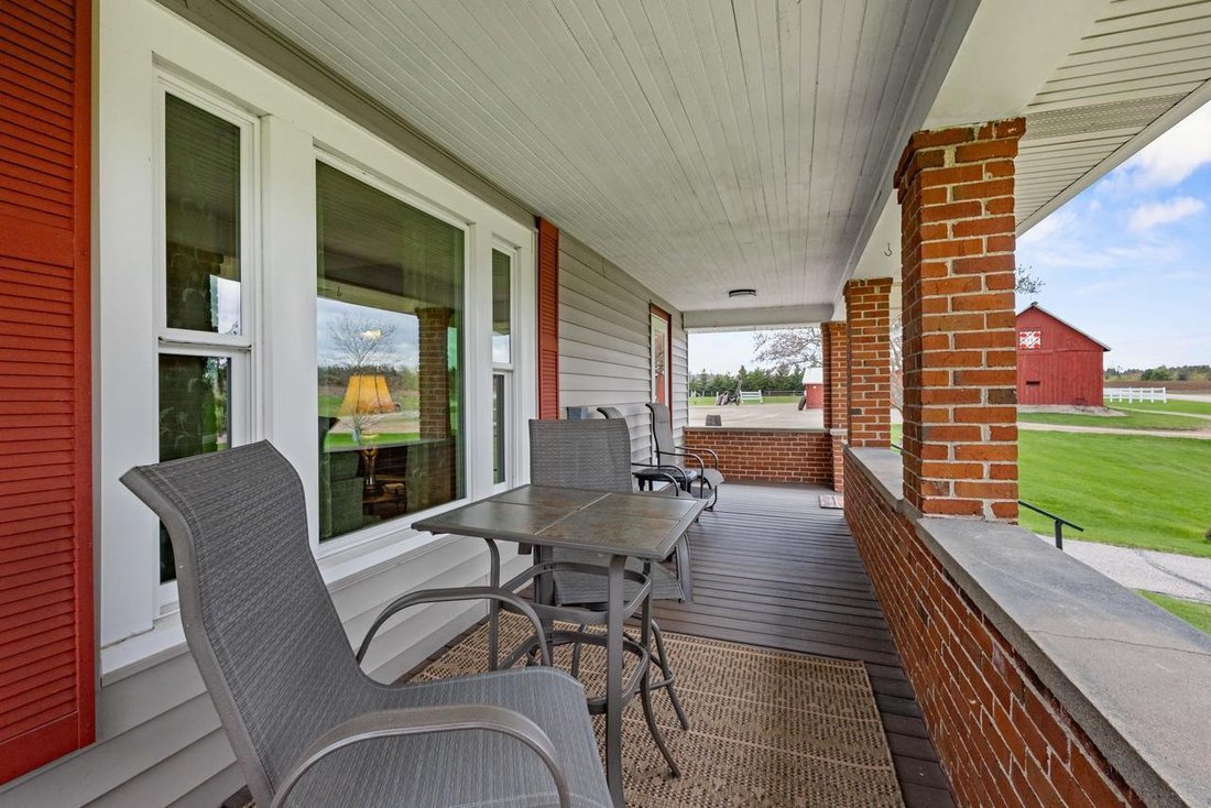 House in Iola, Wisconsin, United States 4 - 17846143