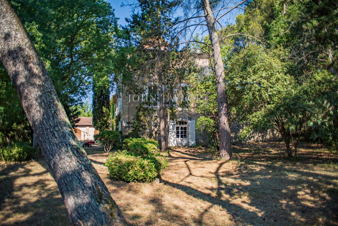 Farm Ranch in Nevons-route d'Apt, L'Isle-sur-la-Sorgue, France 1 - 17844088