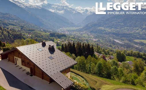 Chalet in Verchaix, Auvergne-Rhone-Alpen, Frankreich 1