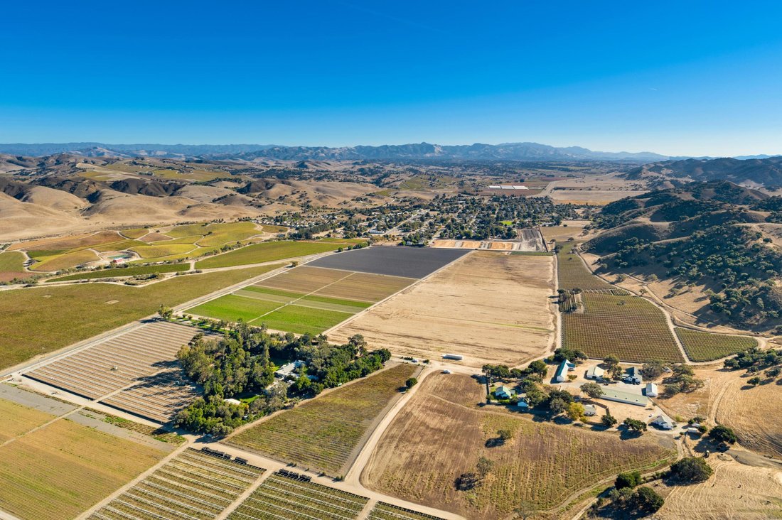 Farm Ranch in Los Alamos, California, United States 4 - 17845716