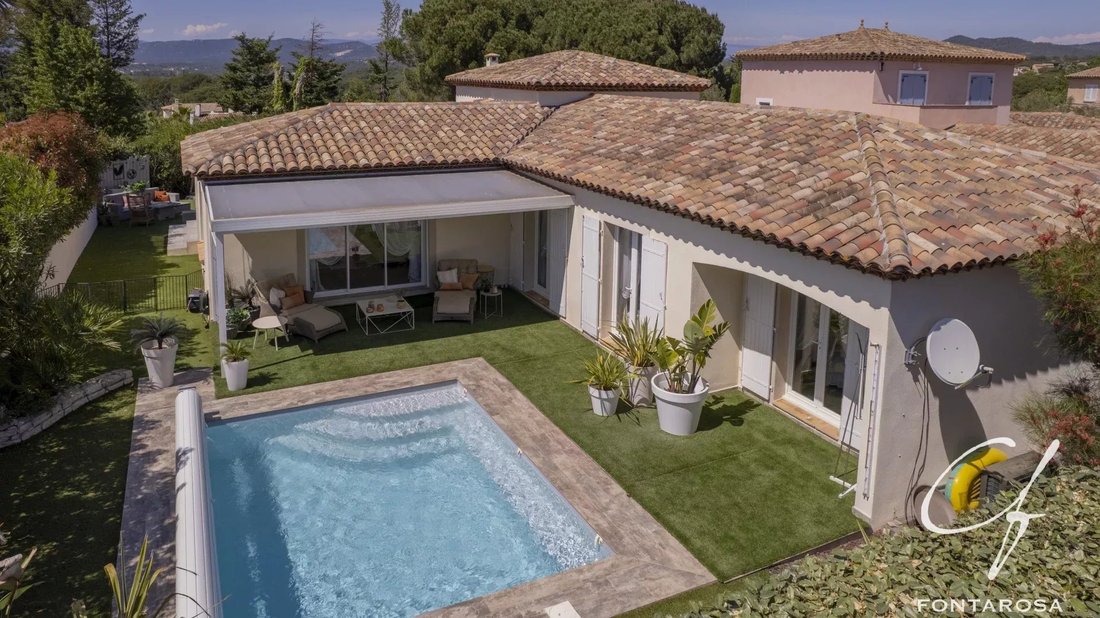 Villa in Tour de Mare, Frejus, France 1 - 17844422
