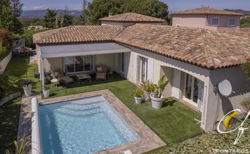 Villa in Tour de Mare, Frejus, France 1
