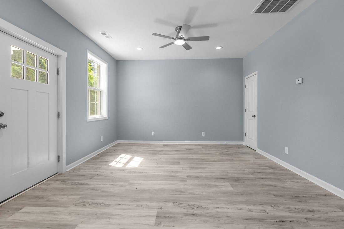 House in Tullahoma, Tennessee, United States 4 - 17844880