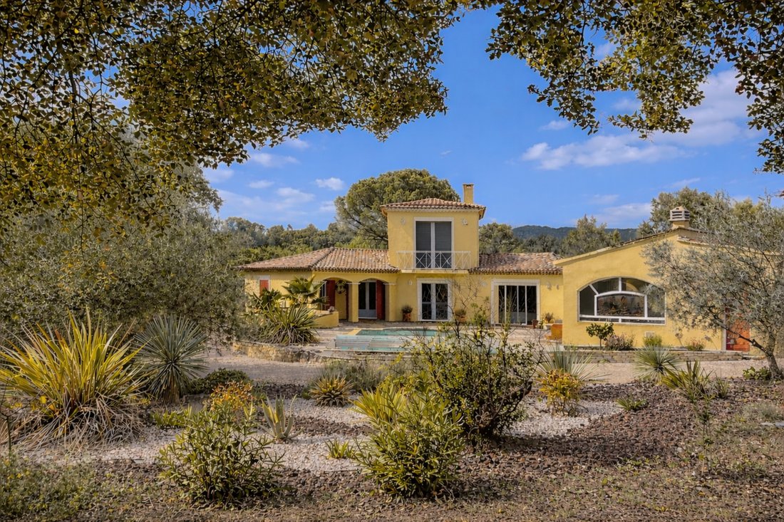 Villa in Méounes-lès-Montrieux, Provence-Alpes-Côte d'Azur, France 2 - 16286921