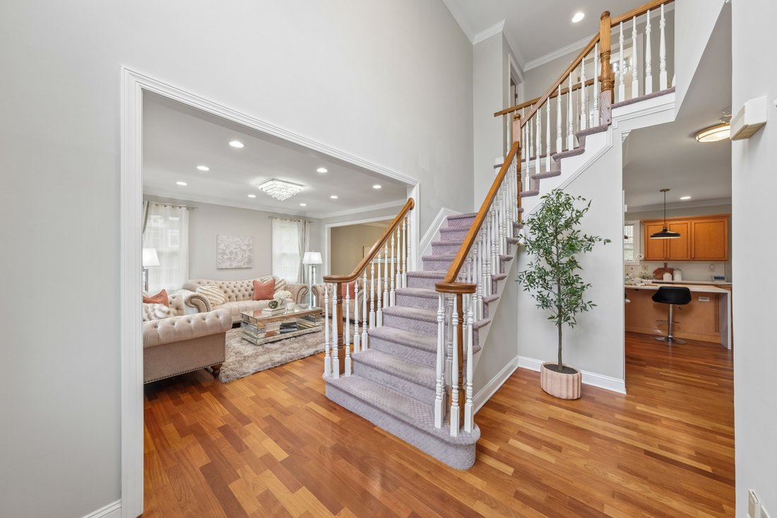 West Orange, New Jersey, United States 3 - 17849036