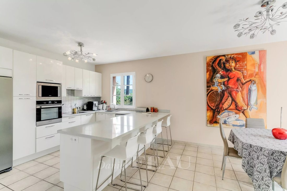 Villa in Gassin, Provence-Alpes-Côte d'Azur, France 5 - 17844857