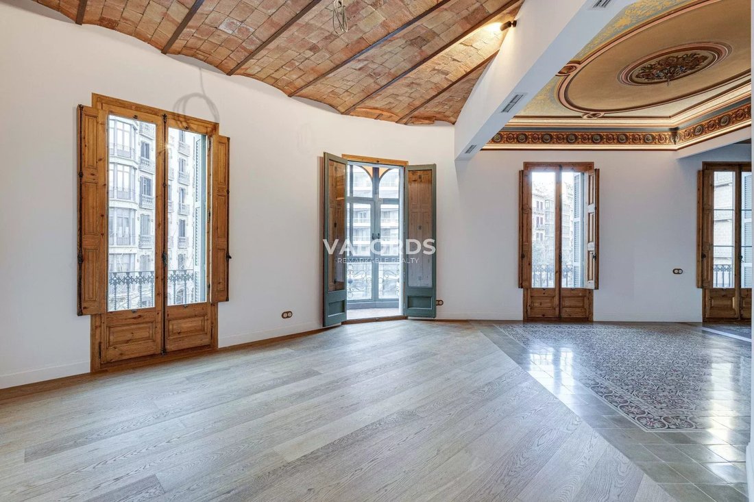 Apartment in Eixample, Barcelona, Spain 3 - 17844855