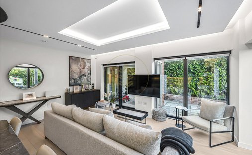 Apartment in Brondesbury Park, Brent, England 1