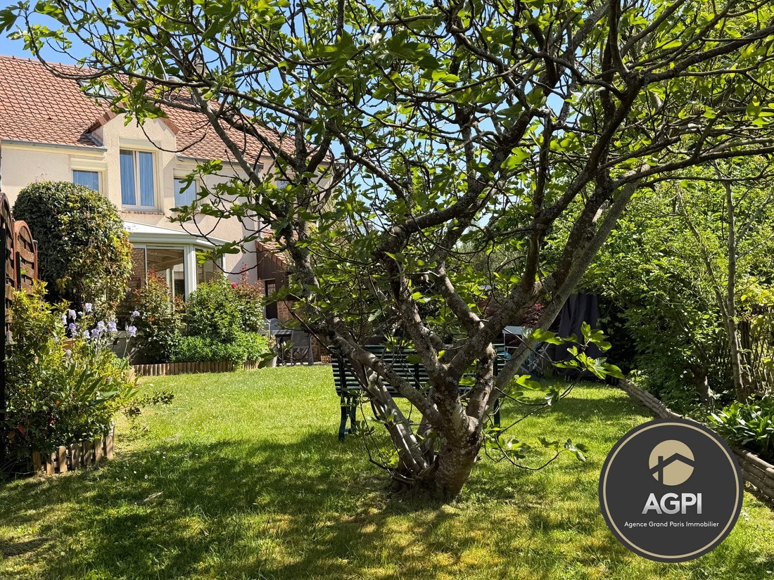 House in Toussus-le-Noble, Ile-de-France, France 3 - 17848970