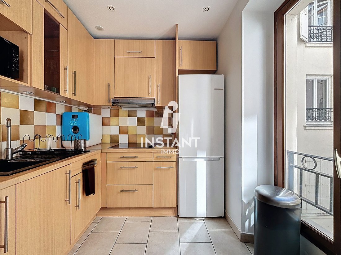 Apartment in Lorette-Martyrs, Paris 9e Arrondissement, Paris 5 - 17849103