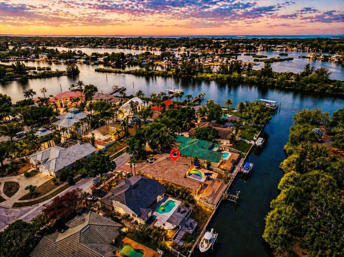House in Tarpon Springs, Florida, United States 1 - 17844123