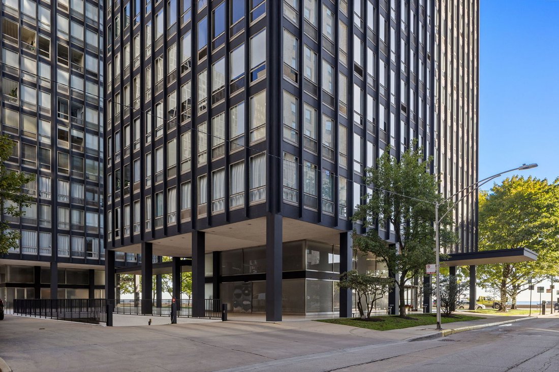 Co Op in Chicago, Illinois, United States 4 - 17844149