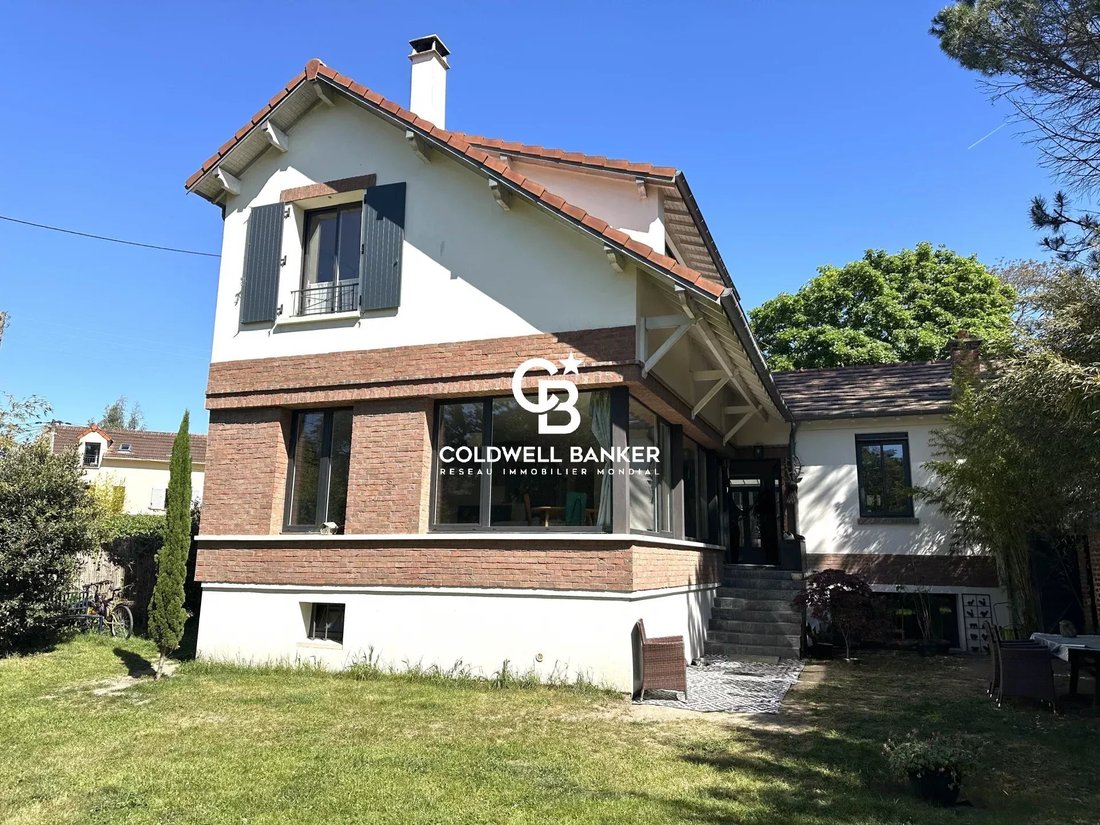 Haus in Chatou, Île-de-France, Frankreich 1 - 17843900