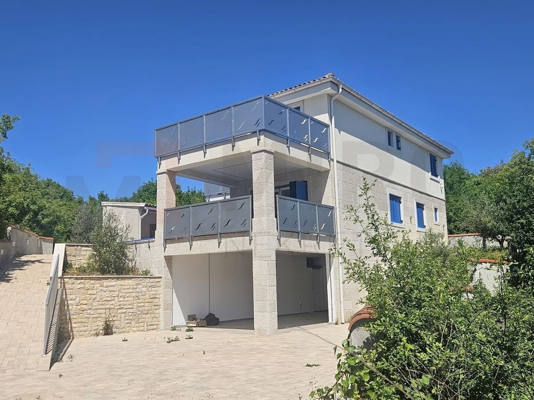 House in Vrbnik, Primorje-Gorski Kotar County, Croatia 4 - 17844604