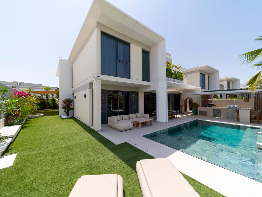 Villa in United Arab Emirates 3 - 17843707