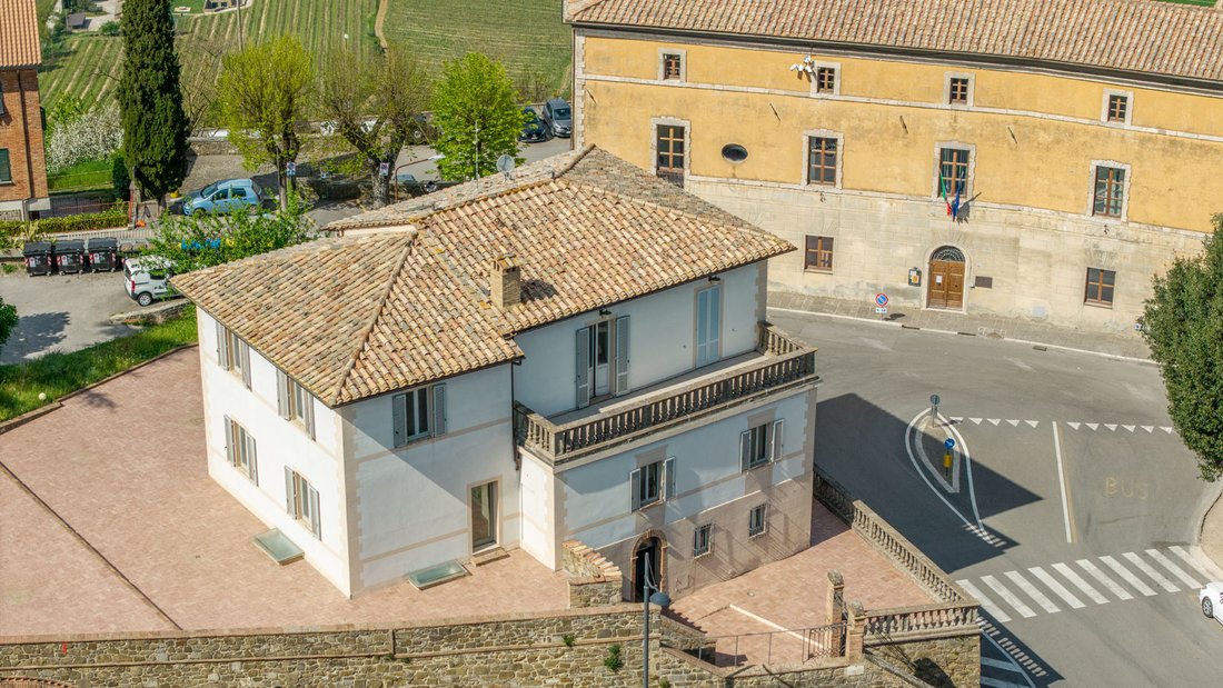 Villa in Montalcino, Tuscany, Italy 5 - 17843551