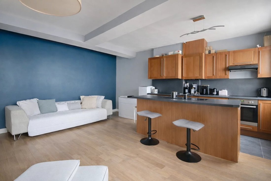 Apartment in Batignolles-Cardinet, Paris 17e Arrondissement, Paris 3 - 17844821