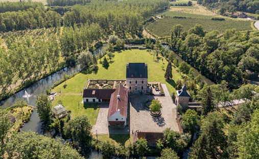 Nieuwerkerken, Flämische Region, Belgien 1