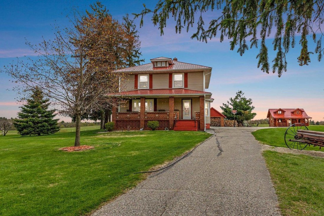 House in Iola, Wisconsin, United States 1 - 17846143