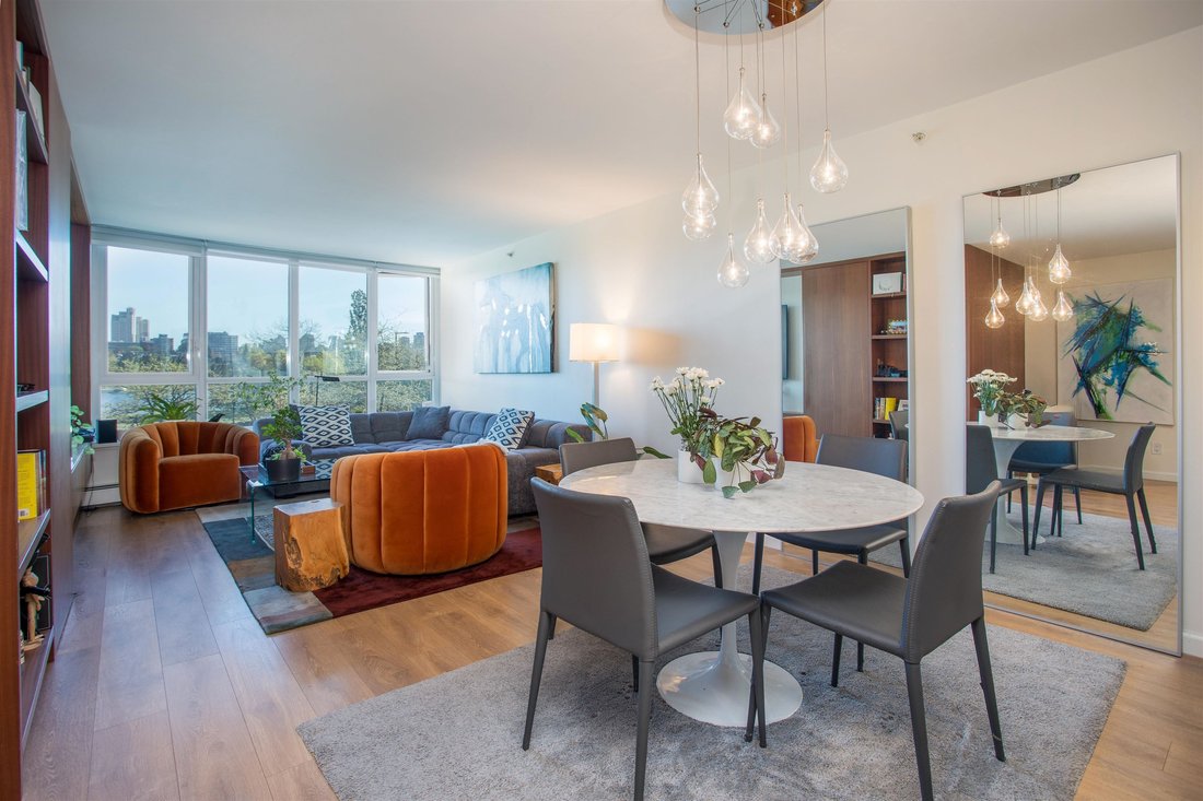 Condo in Vancouver, British Columbia, Canada 1 - 17847697