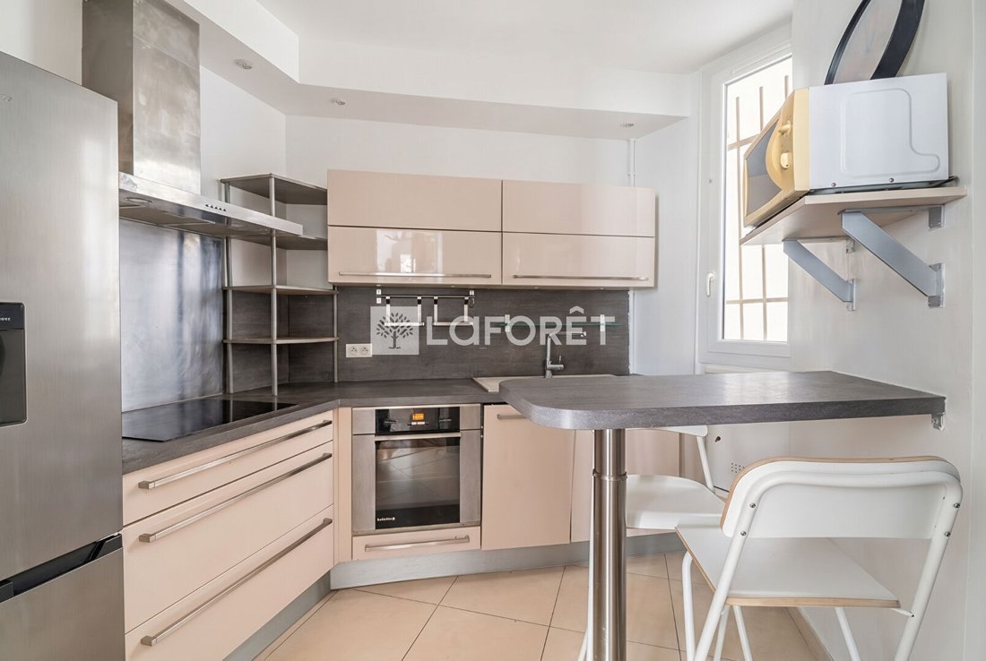 Apartment in La Fourche-Guy Môquet, Paris 17e Arrondissement, Paris 2 - 17844783