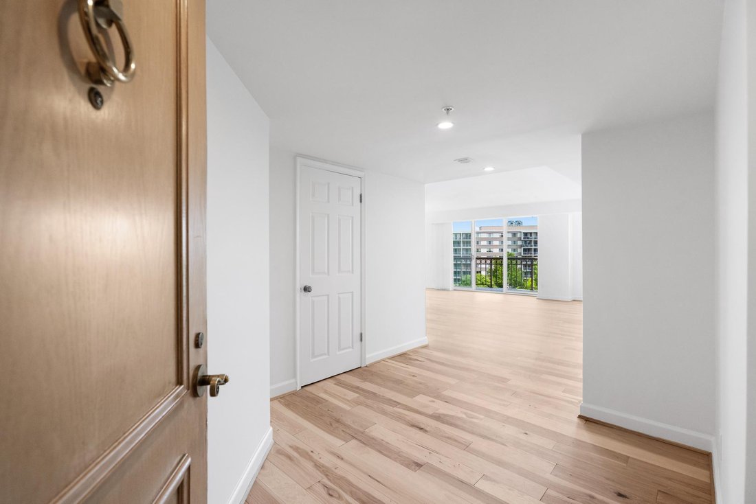 Condo in Bethesda, Maryland, United States 4 - 17848775