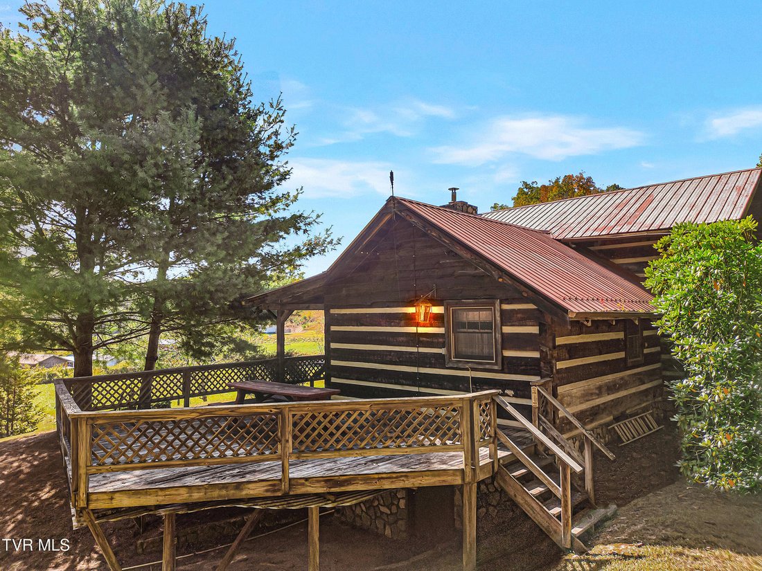 House in Mountain City, Tennessee, United States 4 - 17843790