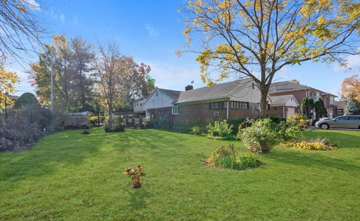 House in New York, New York, United States 1