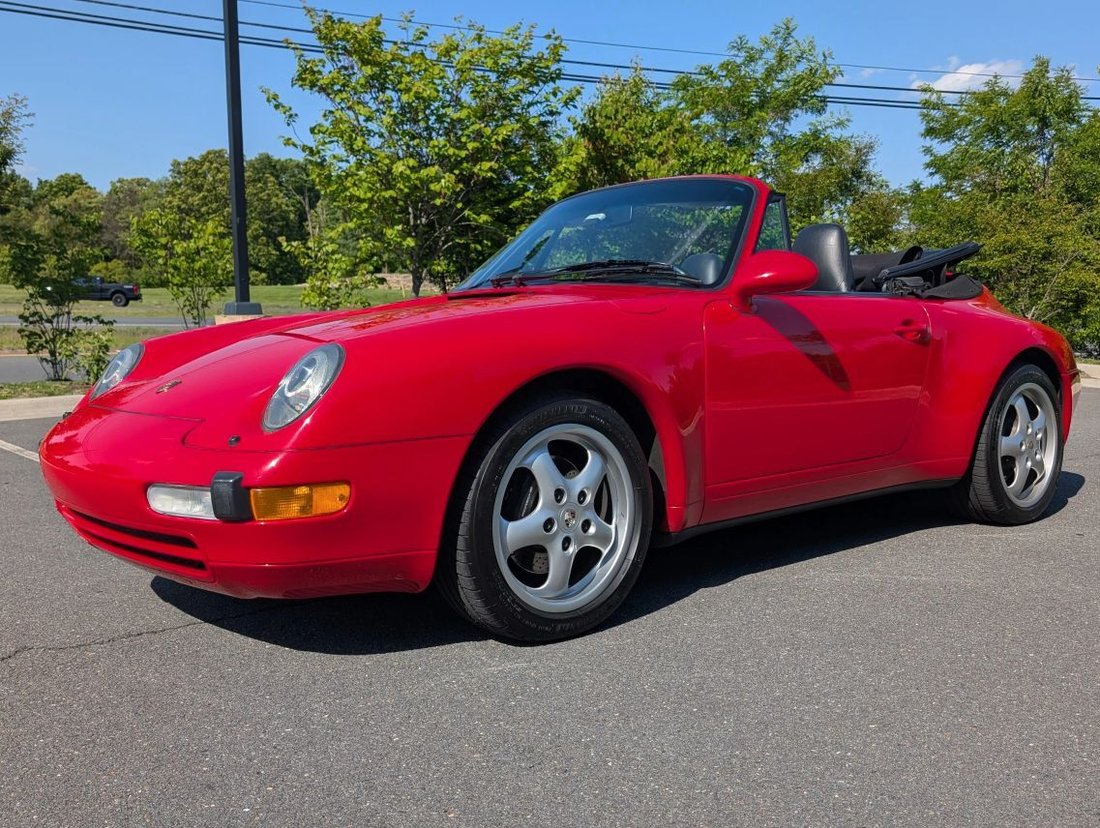Cabriolet in Ashburn, VA, United States 2 - 17848343