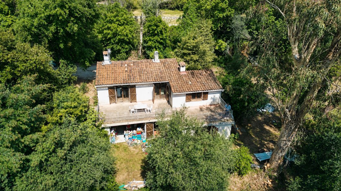Villa in Tourrettes-sur-Loup, Provence-Alpes-Côte d'Azur, France 1 - 17847860