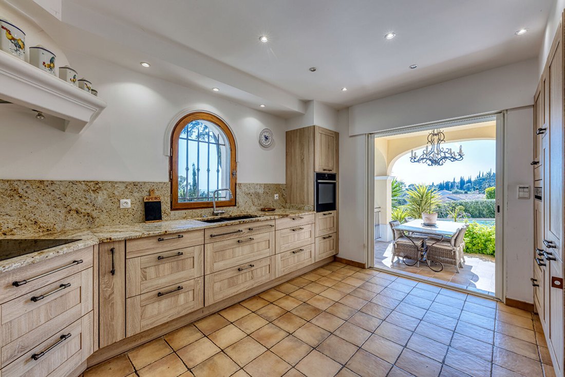 Villa in Nice, Provence-Alpes-Côte d'Azur, France 5 - 17844750