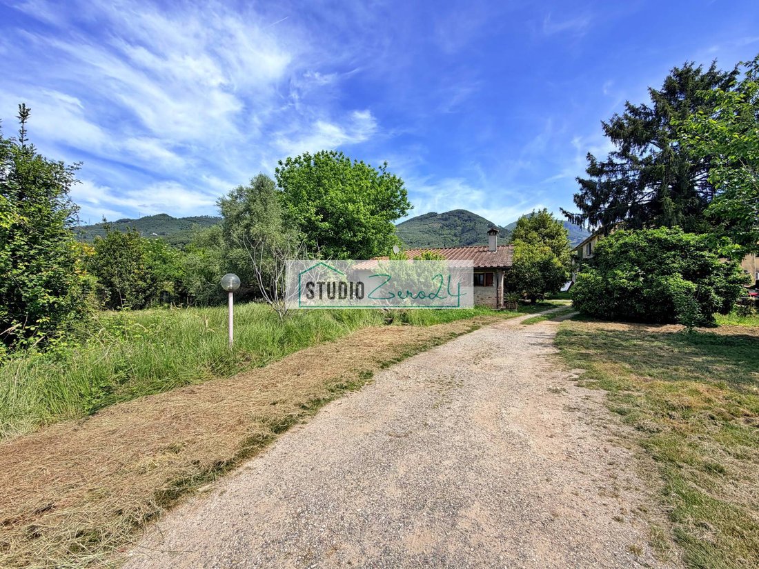 Country House in Pietrasanta, Tuscany, Italy 2 - 16817697