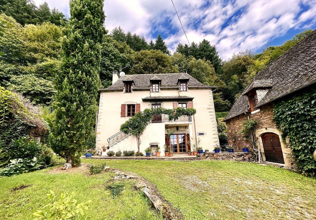 Villa in Le Fel, Occitania, France 1 - 17844771