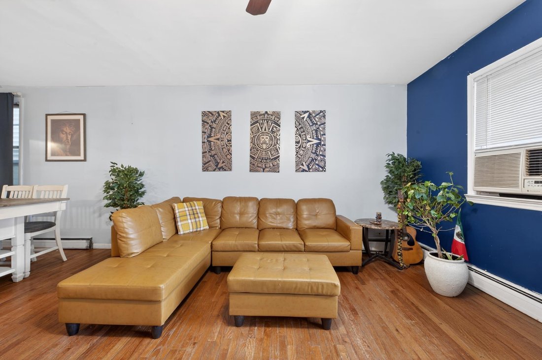 House in Bayonne, New Jersey, United States 5 - 17844377