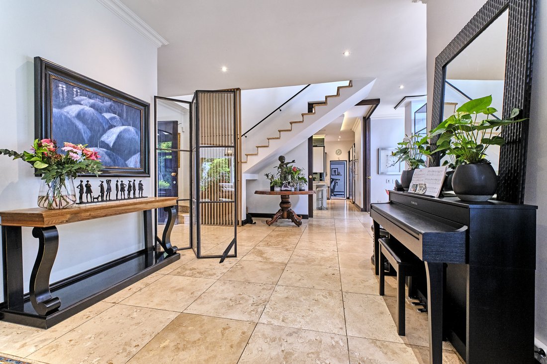 Country House in Bezuidenhout Valley, Gauteng, South Africa 3 - 17845380